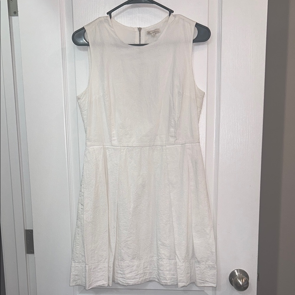 GAP white sleeveless dress